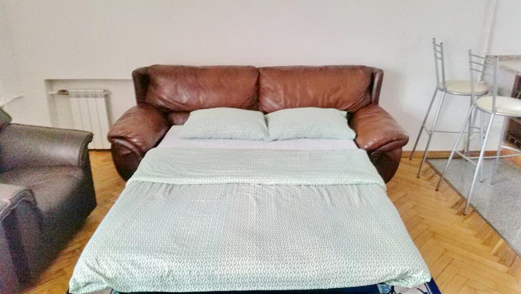 Apartment On Myasnikova 34 ミンスク エクステリア 写真