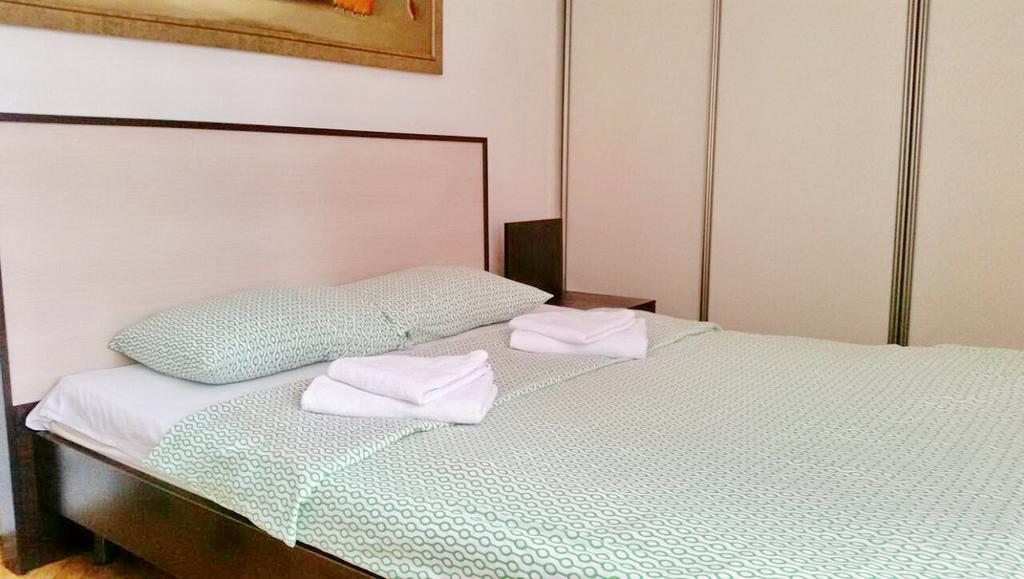 Apartment On Myasnikova 34 ミンスク エクステリア 写真