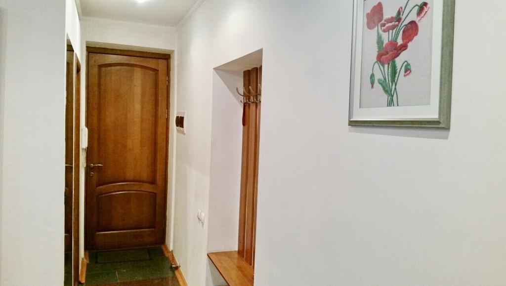 Apartment On Myasnikova 34 ミンスク エクステリア 写真